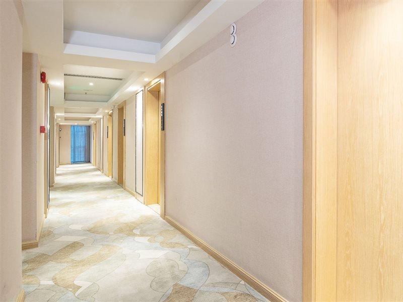 Kyriad Marvelous Hotel Dongguan Changan Light Rail Station Esterno foto