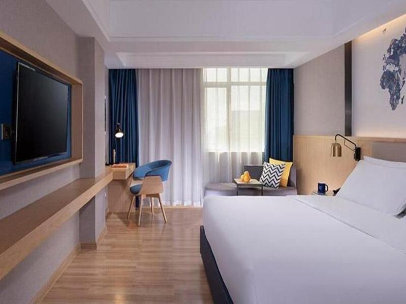 Kyriad Marvelous Hotel Dongguan Changan Light Rail Station Esterno foto