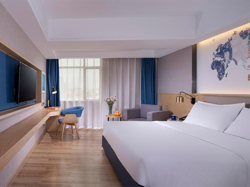 Kyriad Marvelous Hotel Dongguan Changan Light Rail Station Esterno foto
